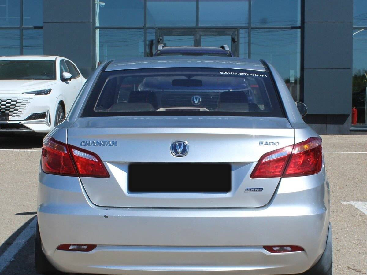 Б/У Чанган Eado 2014 года. Фото: #3
