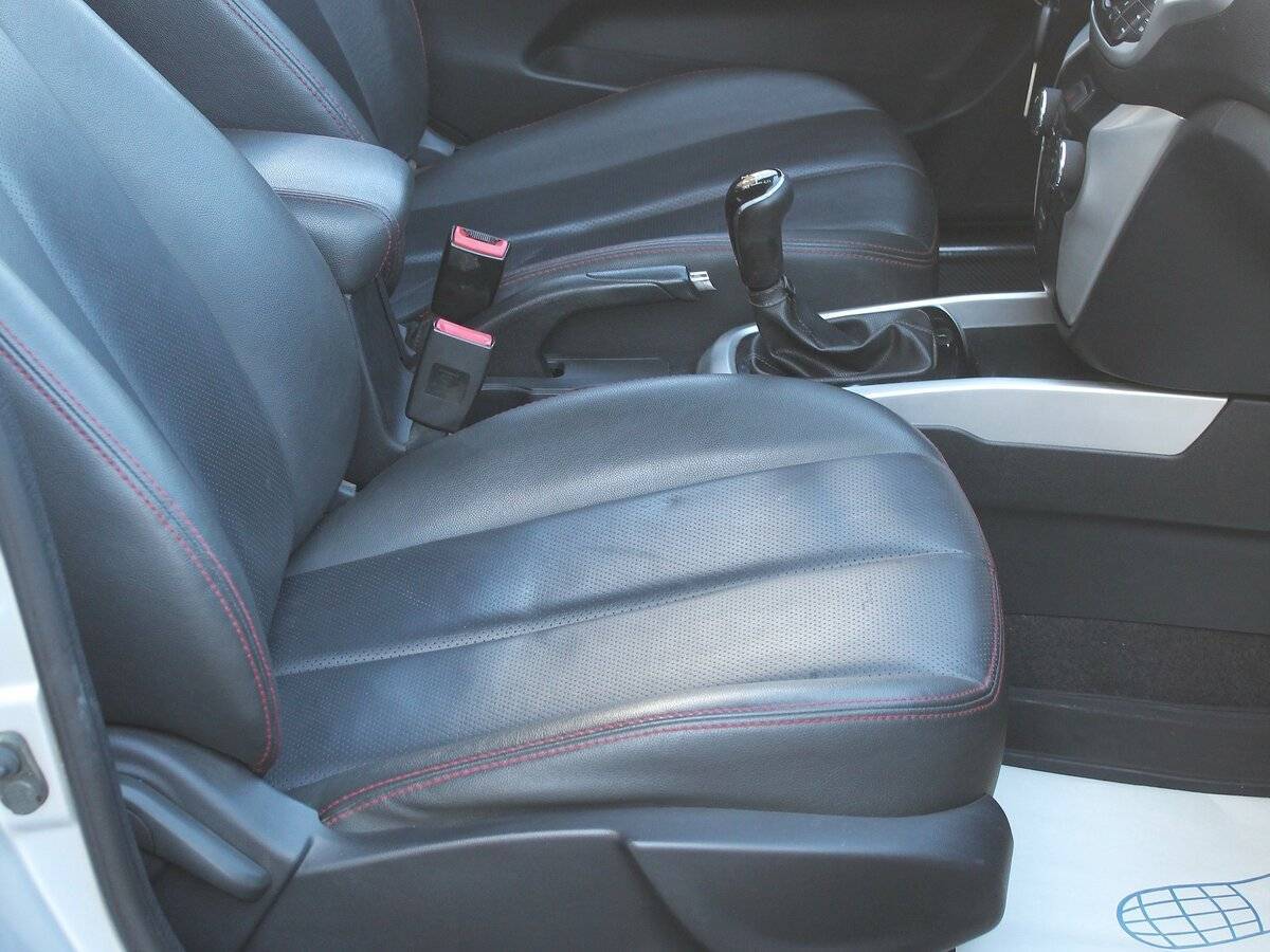 Б/У Чанган Eado 2014 года. Фото: #7