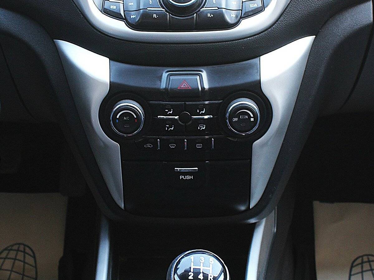 Б/У Чанган Eado 2014 года. Фото: #10