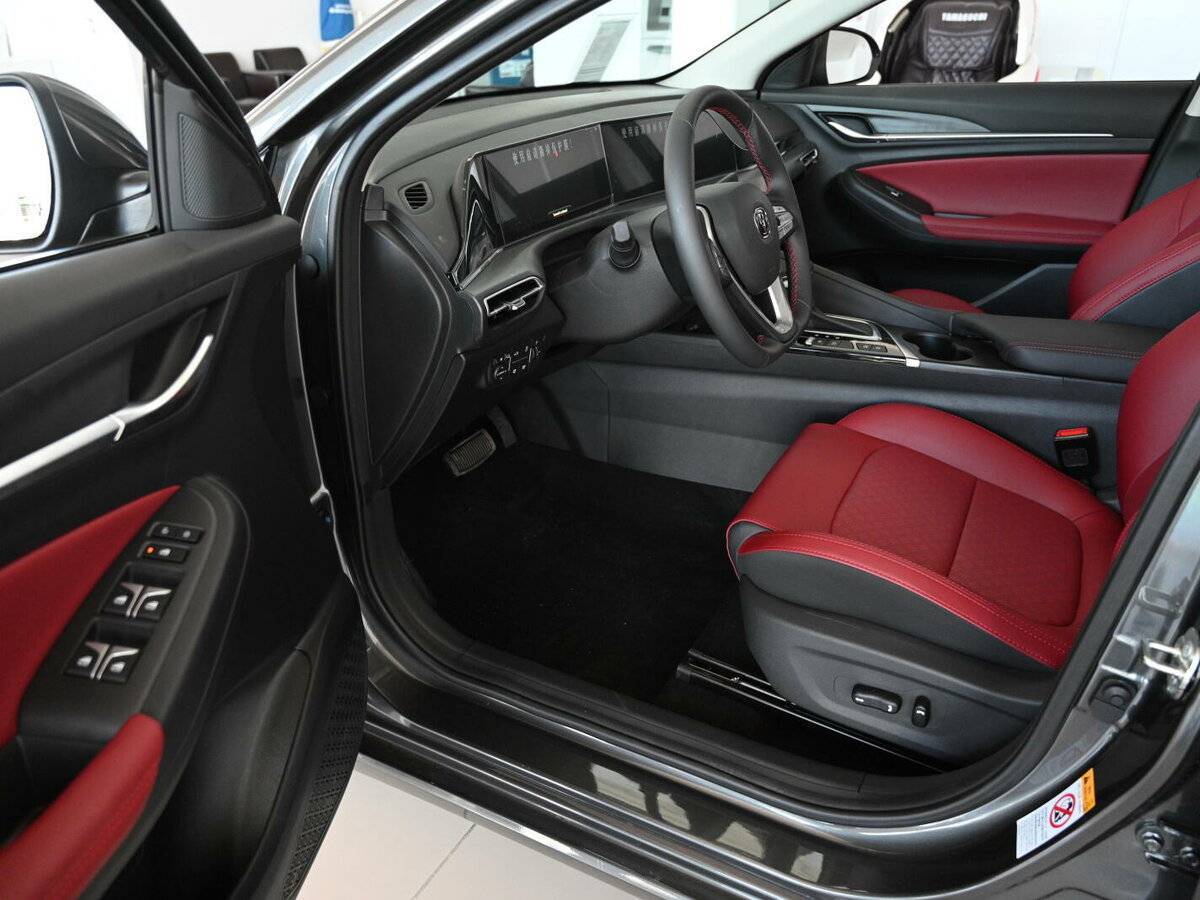 Б/У Чанган Еадо Плюс 2024 года. Фото: #8