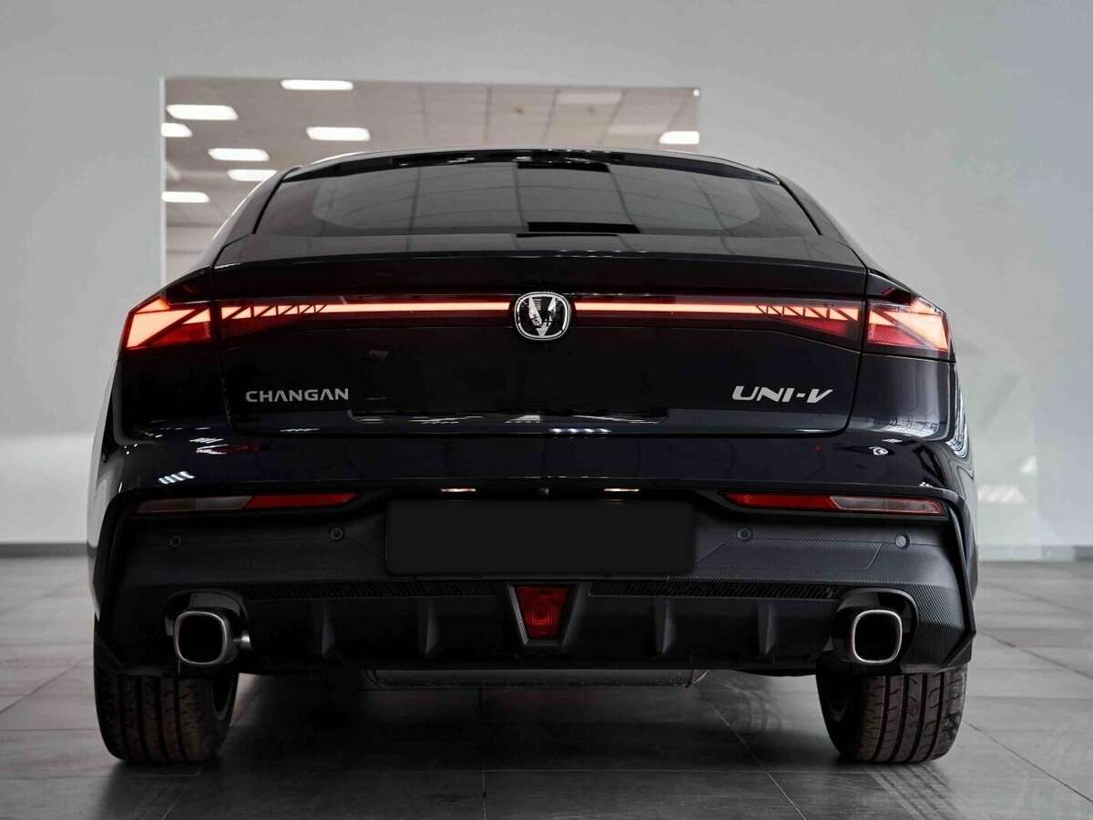 Б/У Чанган УНИ-В 2024 года. Фото: #3