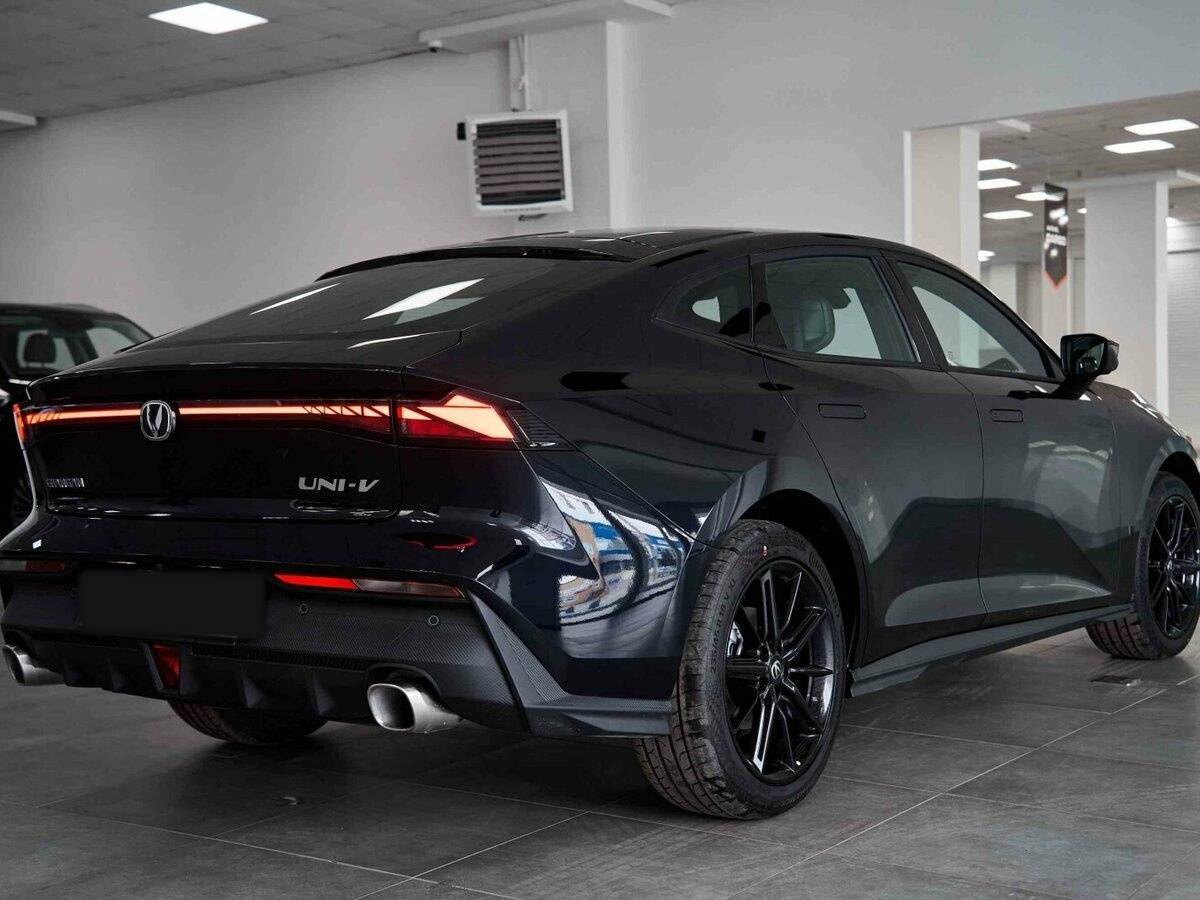 Б/У Чанган УНИ-В 2024 года. Фото: #4