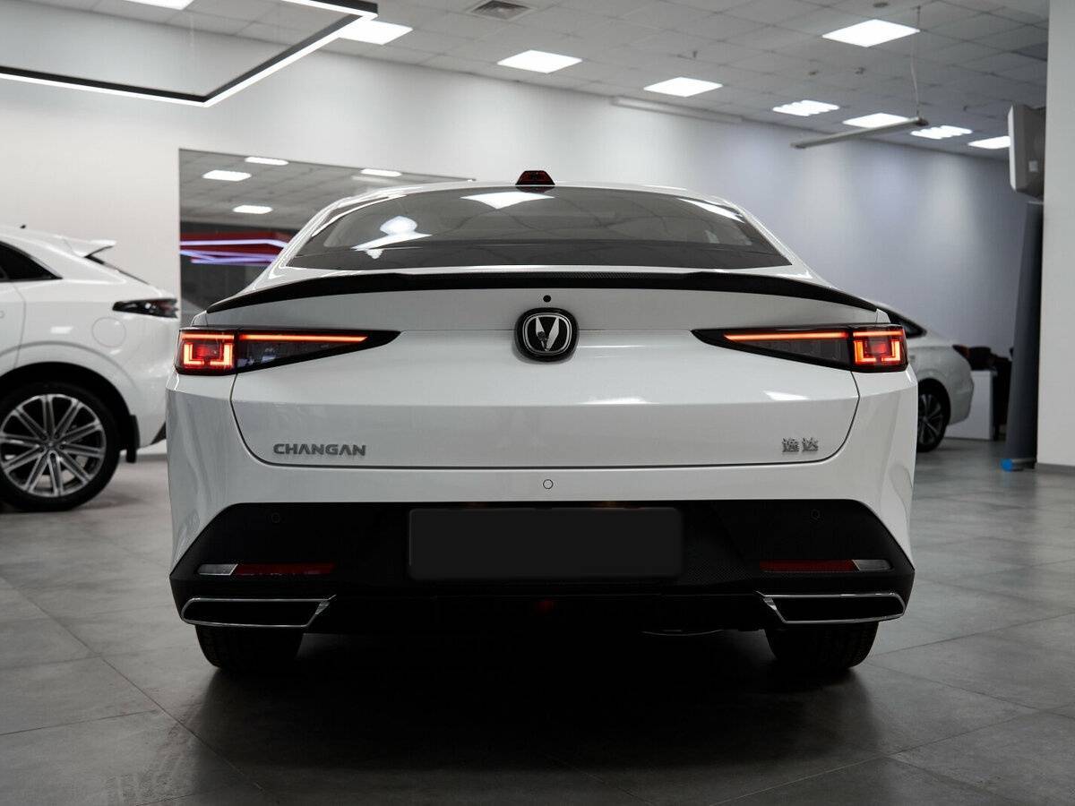 Б/У Чанган Ламур 2024 года. Фото: #2