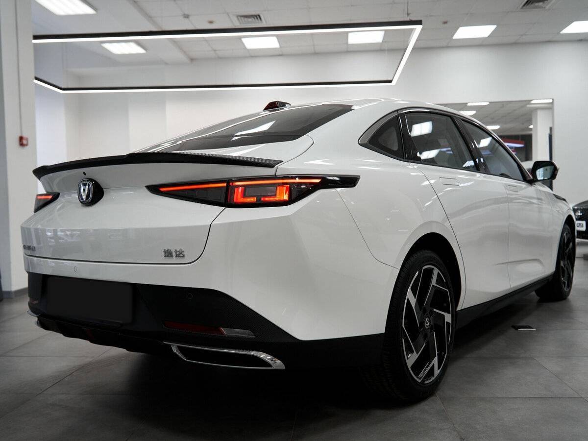 Б/У Чанган Ламур 2024 года. Фото: #3