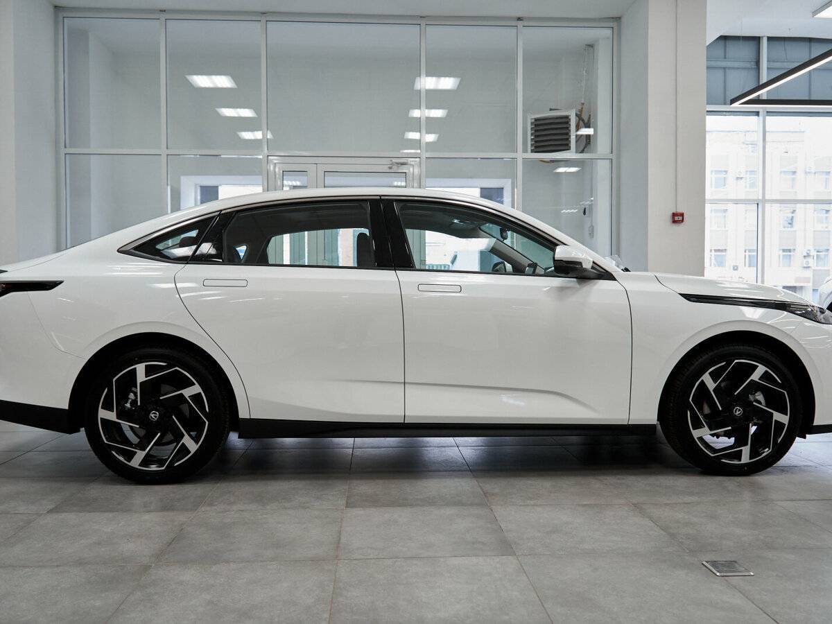 Б/У Чанган Ламур 2024 года. Фото: #5