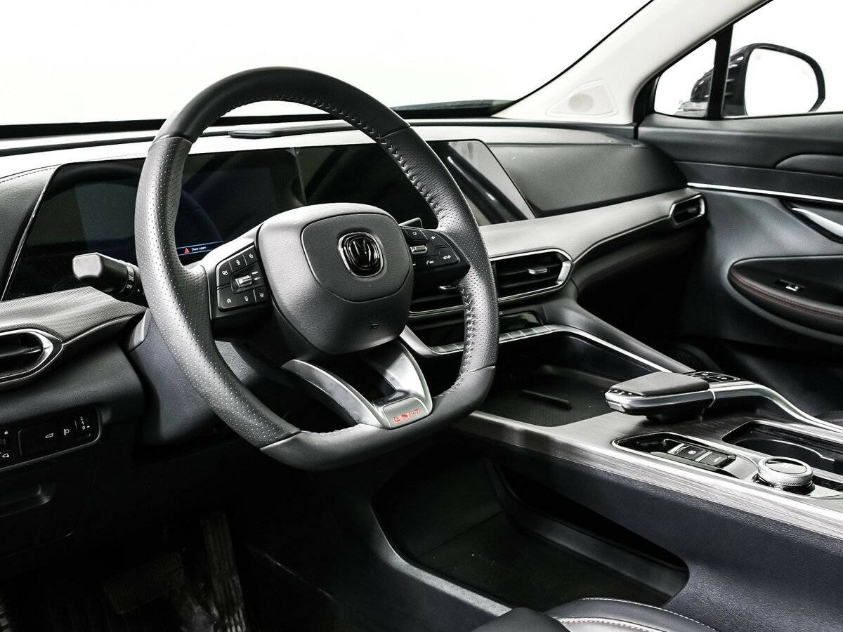 Б/У Чанган УНИ-Т 2023 года. Фото: #11