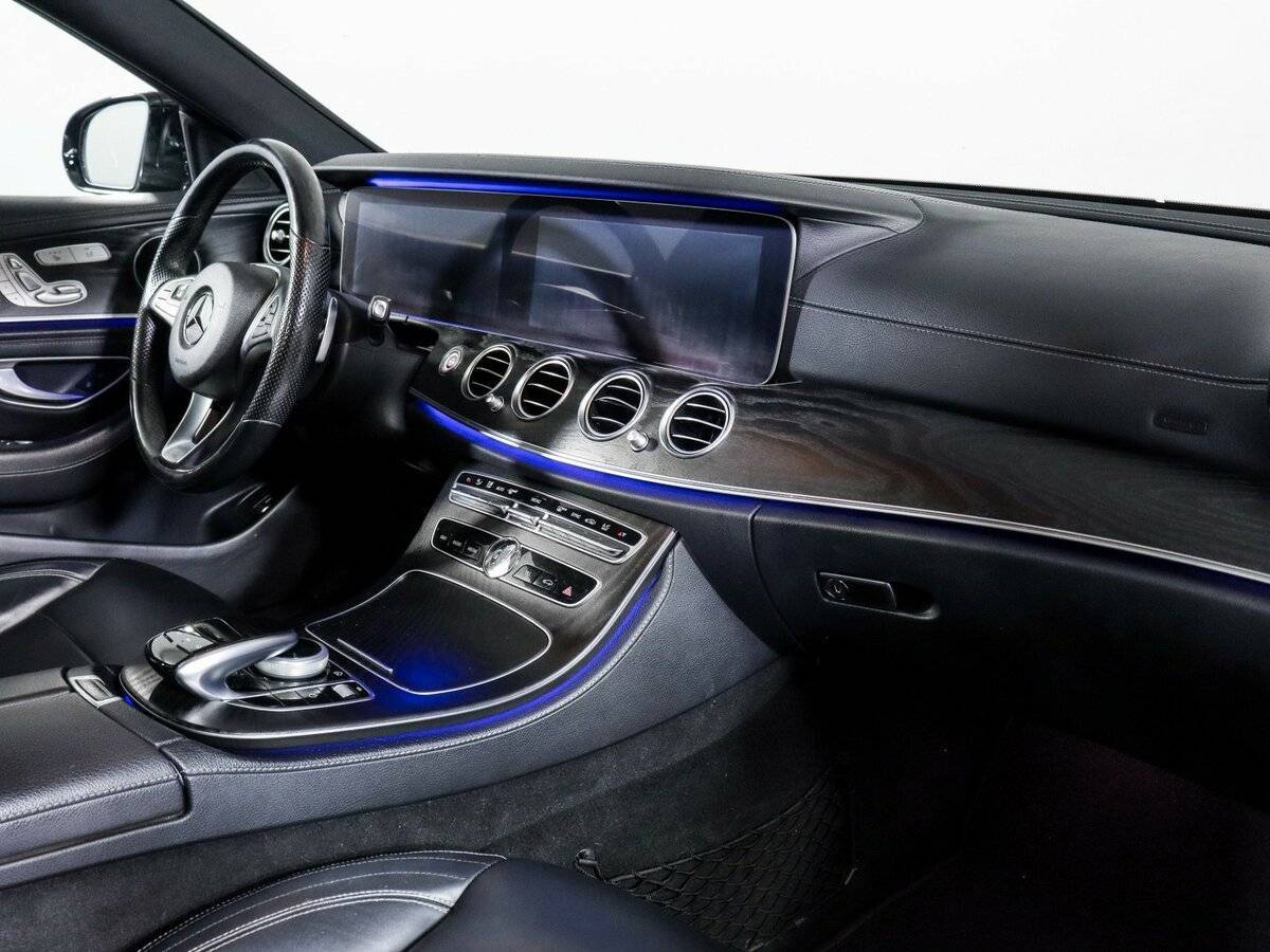 Б/У Мерседес-Бенц Е-Класс 2016 года. Фото: #5