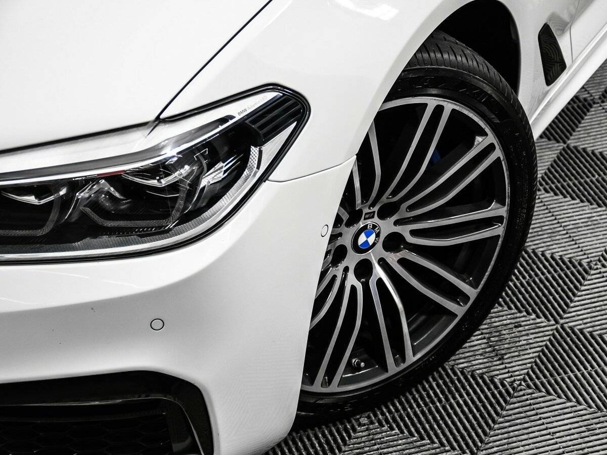 Б/У БМВ 5 серии 2018 года. Фото: #12