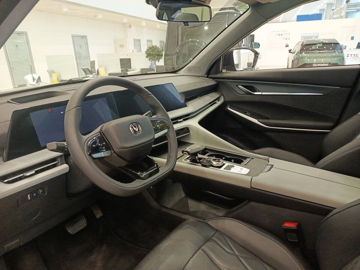 Б/У Чанган CS75 Plus 2024 года. Фото: #15