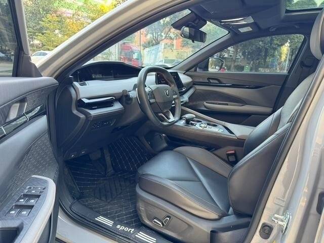 Б/У Чанган УНИ-В 2022 года. Фото: #14