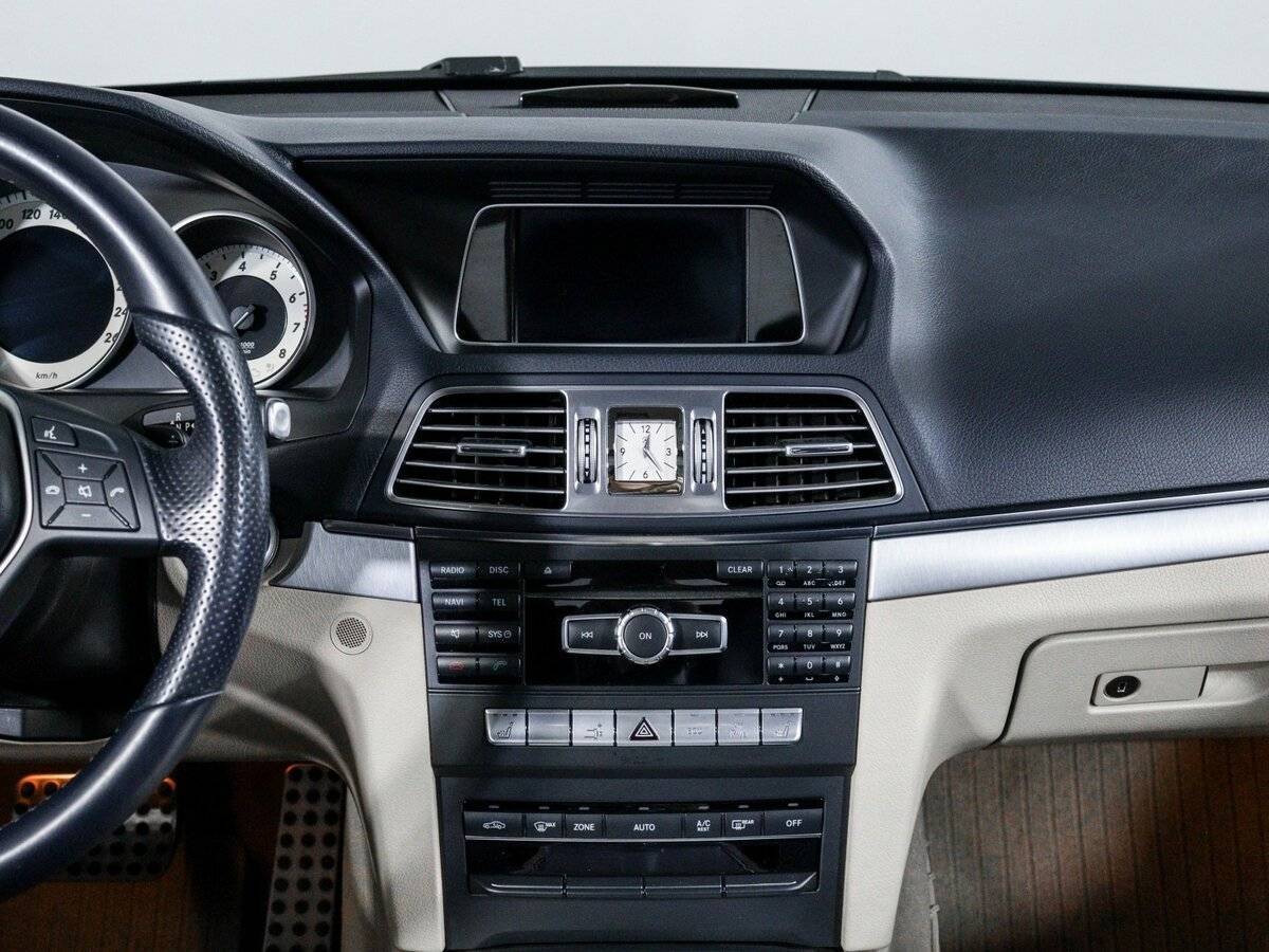 Б/У Мерседес-Бенц Е-Класс 2014 года. Фото: #8