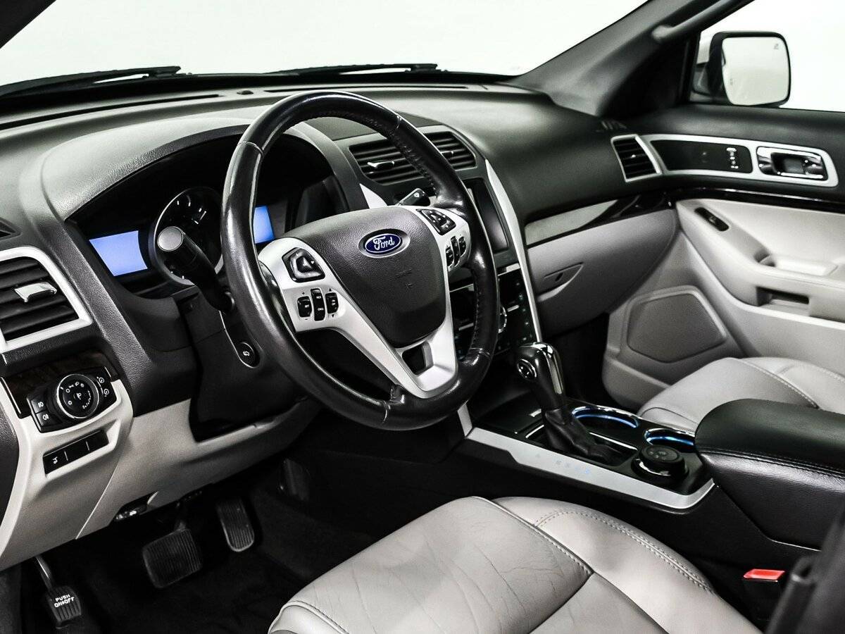 Б/У Форд Експлорер 2012 года. Фото: #11