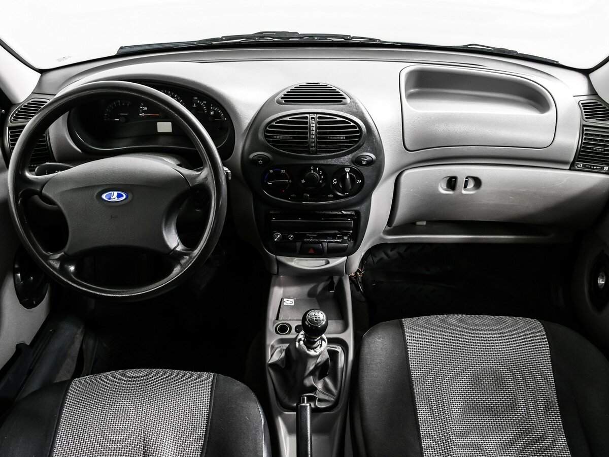 Б/У Лада (ВАЗ) Калина 2010 года. Фото: #10