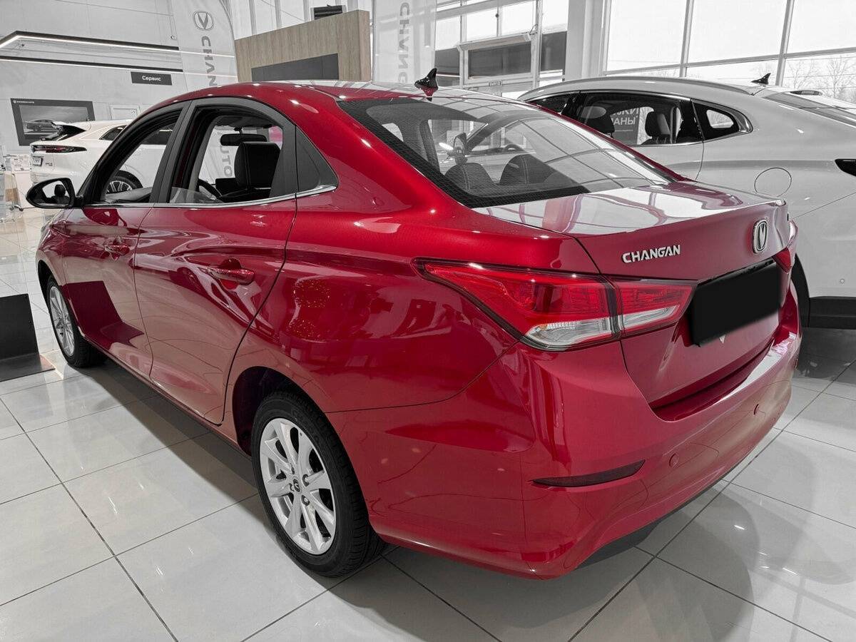 Б/У Чанган Алсвин 2023 года. Фото: #2