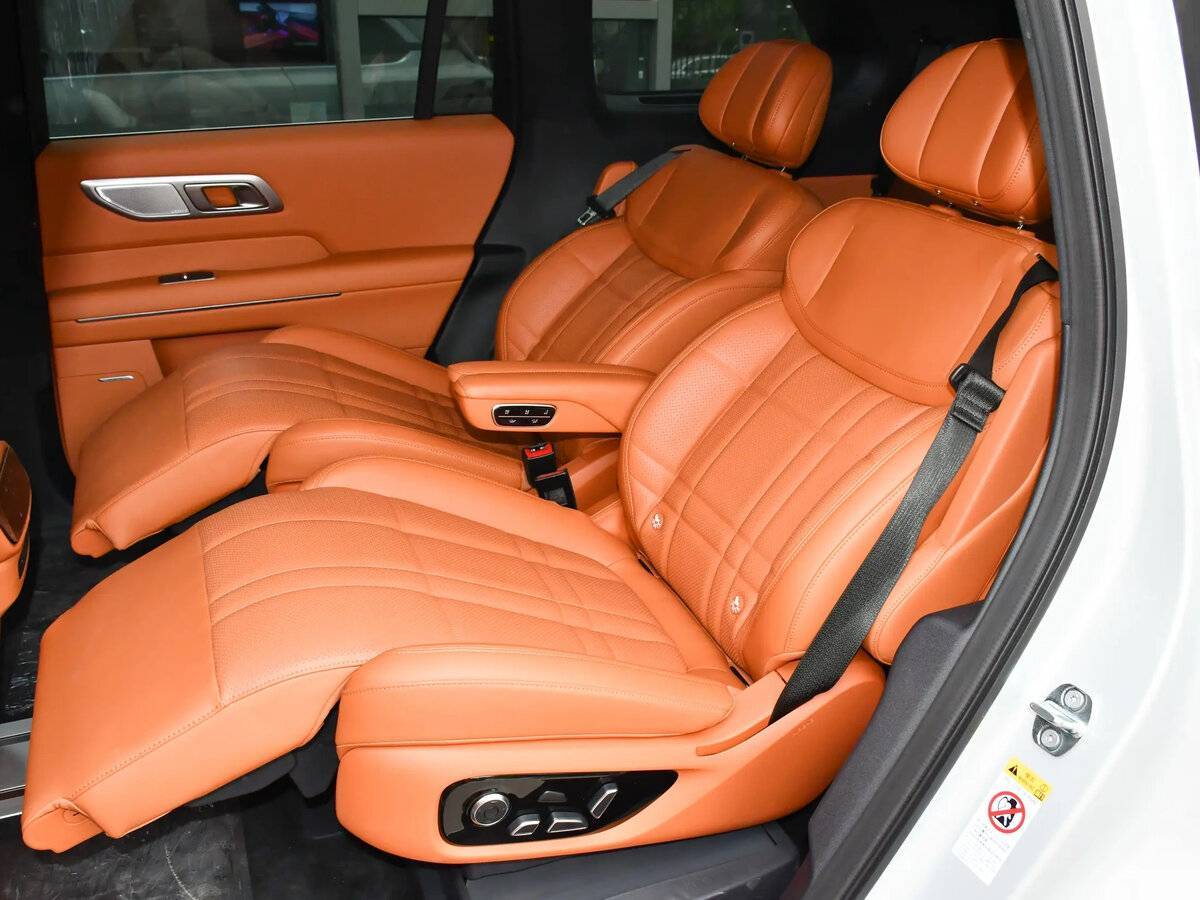 Б/У Чанган Deepal S09 2025 года. Фото: #8