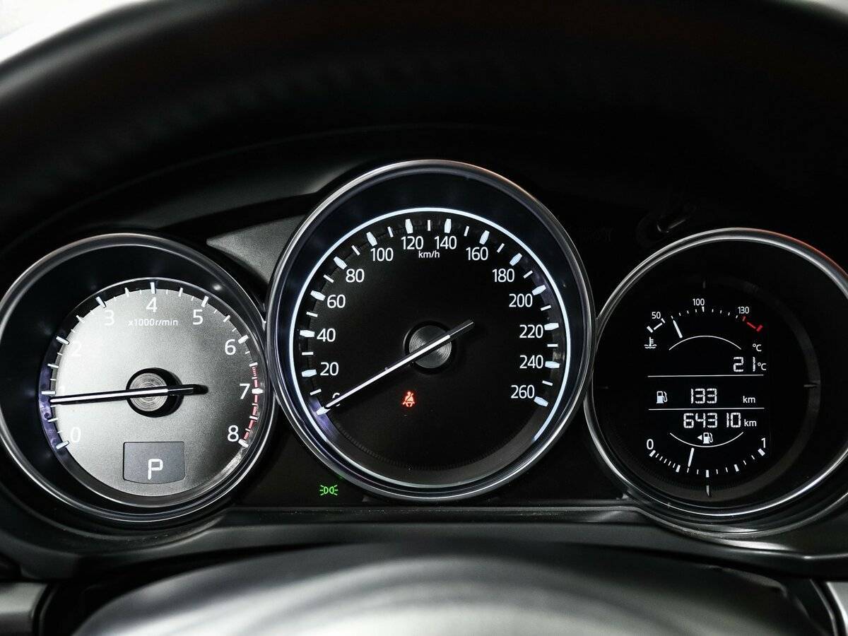 Б/У Мазда Ц-Икс-5 2021 года. Фото: #9