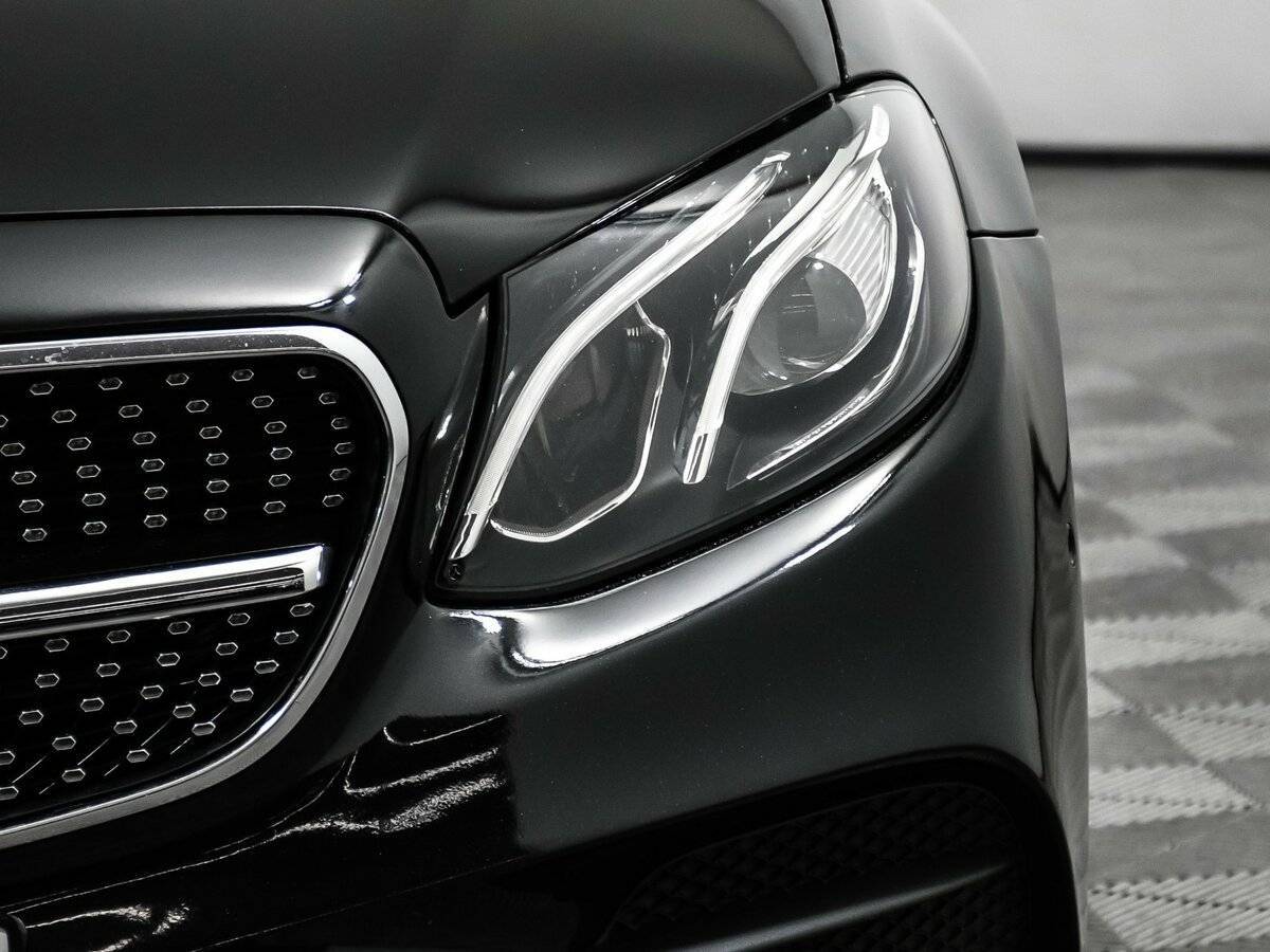 Б/У Мерседес-Бенц Е-Класс 2019 года. Фото: #13