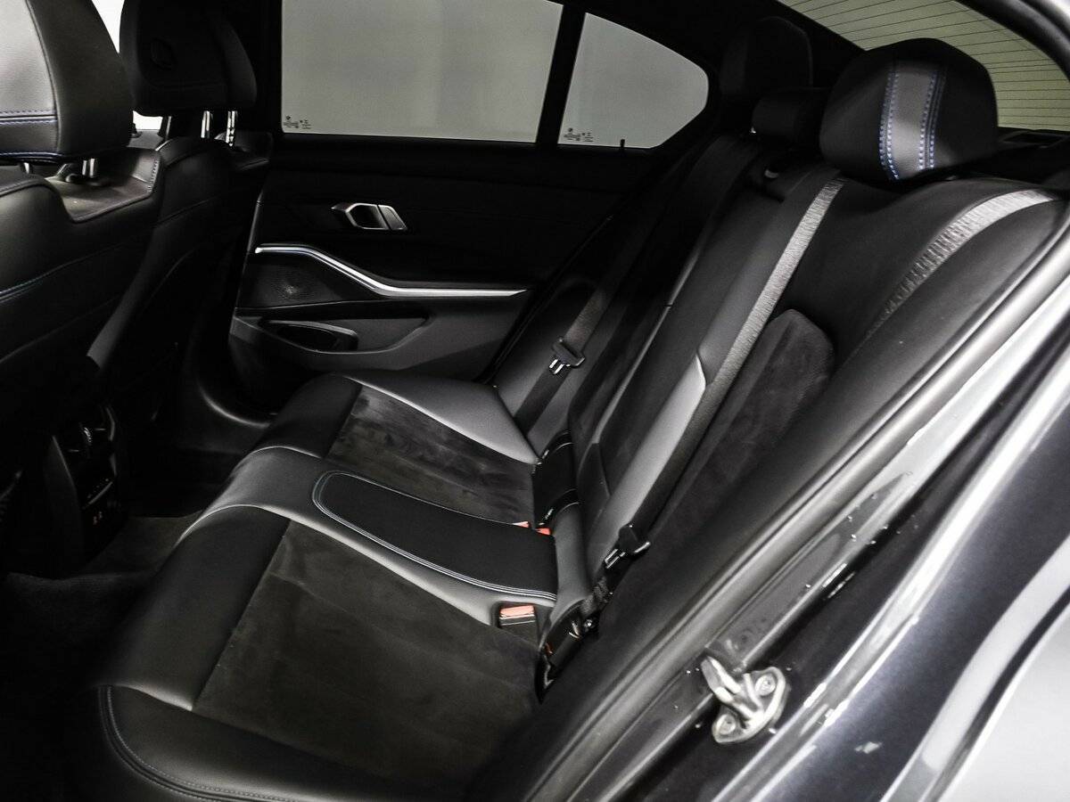 Б/У БМВ 3 серии 2019 года. Фото: #13