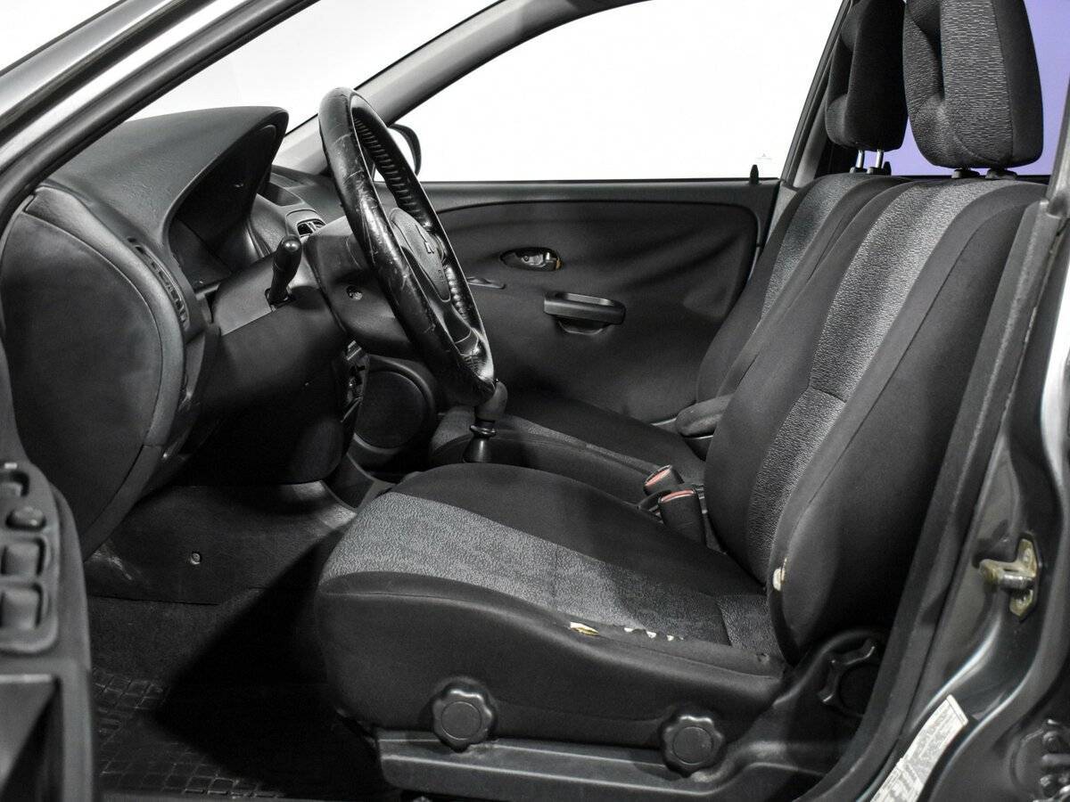 Б/У Митсубиши Carisma 2003 года. Фото: #9