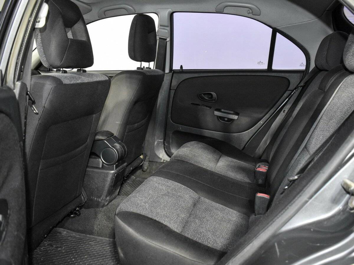 Б/У Митсубиши Carisma 2003 года. Фото: #11