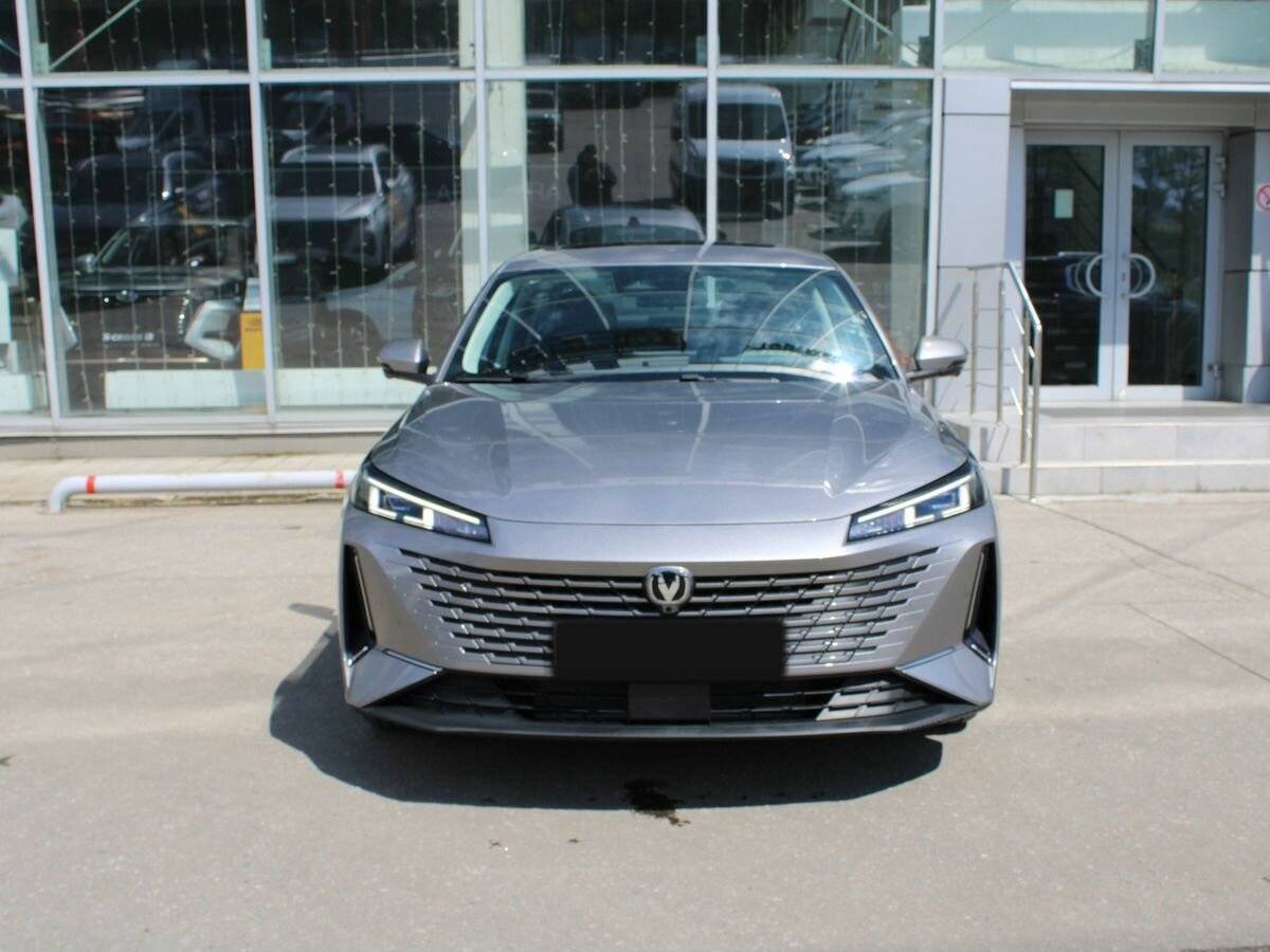 Б/У Чанган Ламур 2023 года. Фото: #1