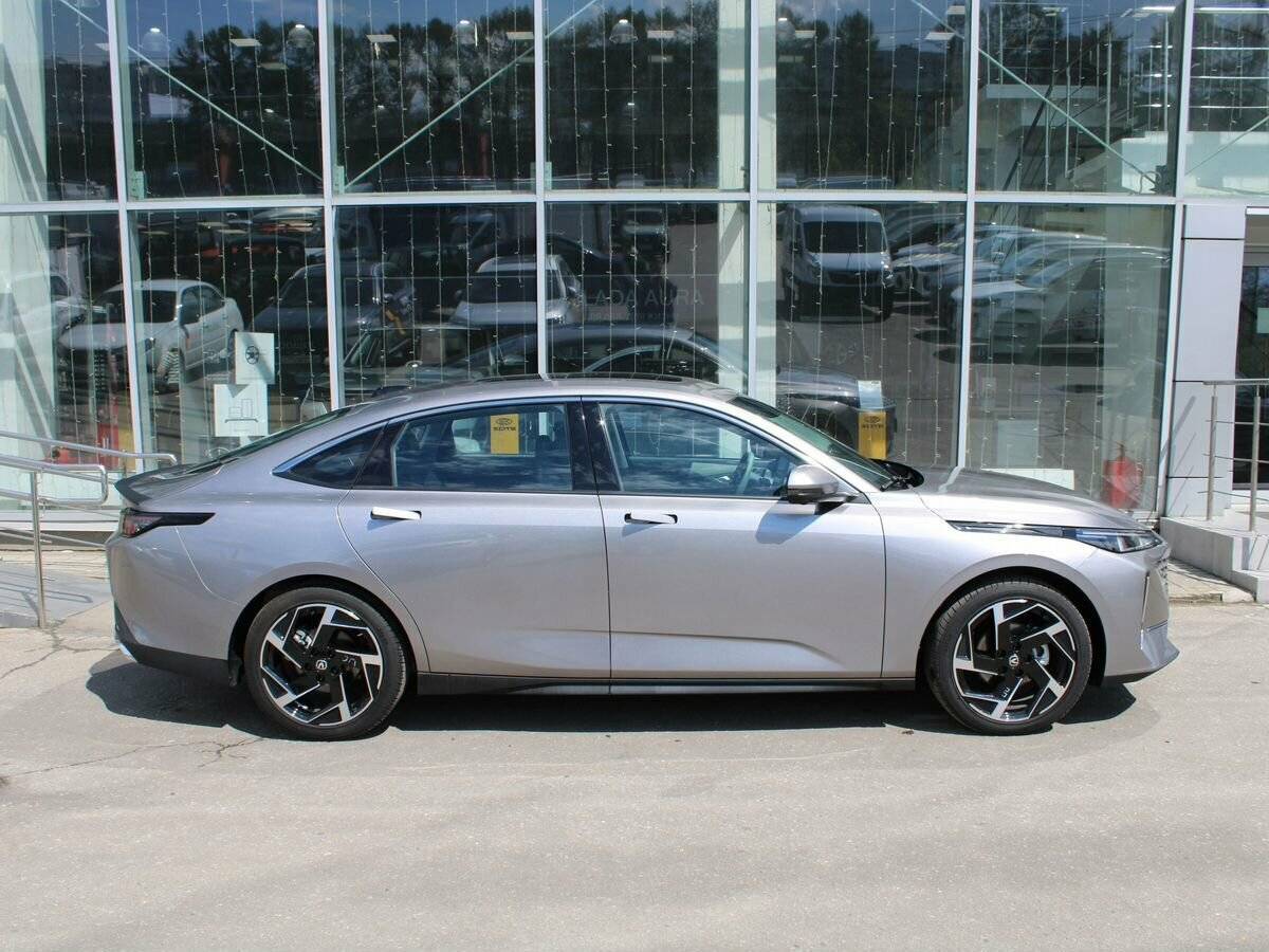 Б/У Чанган Ламур 2023 года. Фото: #3