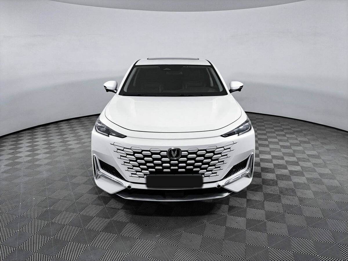 Б/У Чанган УНИ-К 2023 года. Фото: #1