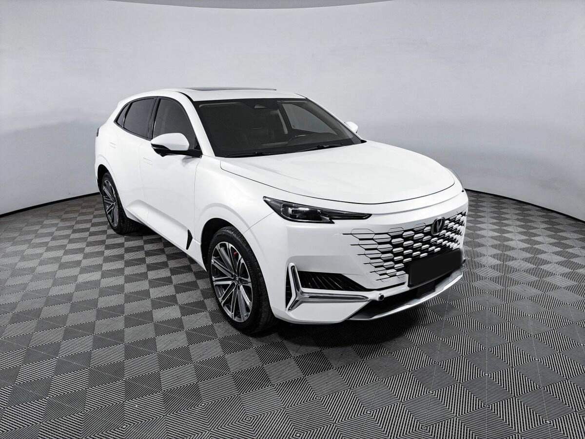 Б/У Чанган УНИ-К 2023 года. Фото: #2