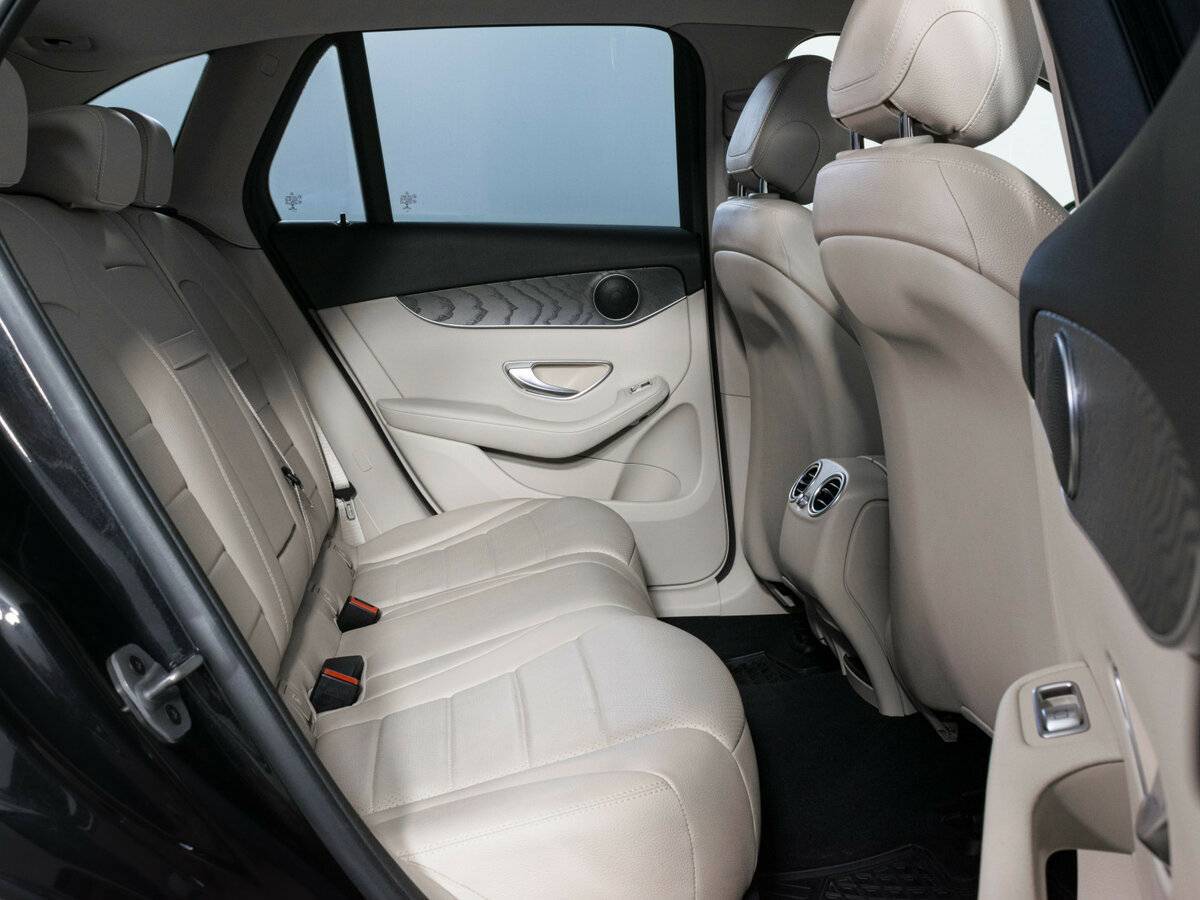 Б/У Мерседес-Бенц ГЛЦ 2021 года. Фото: #12