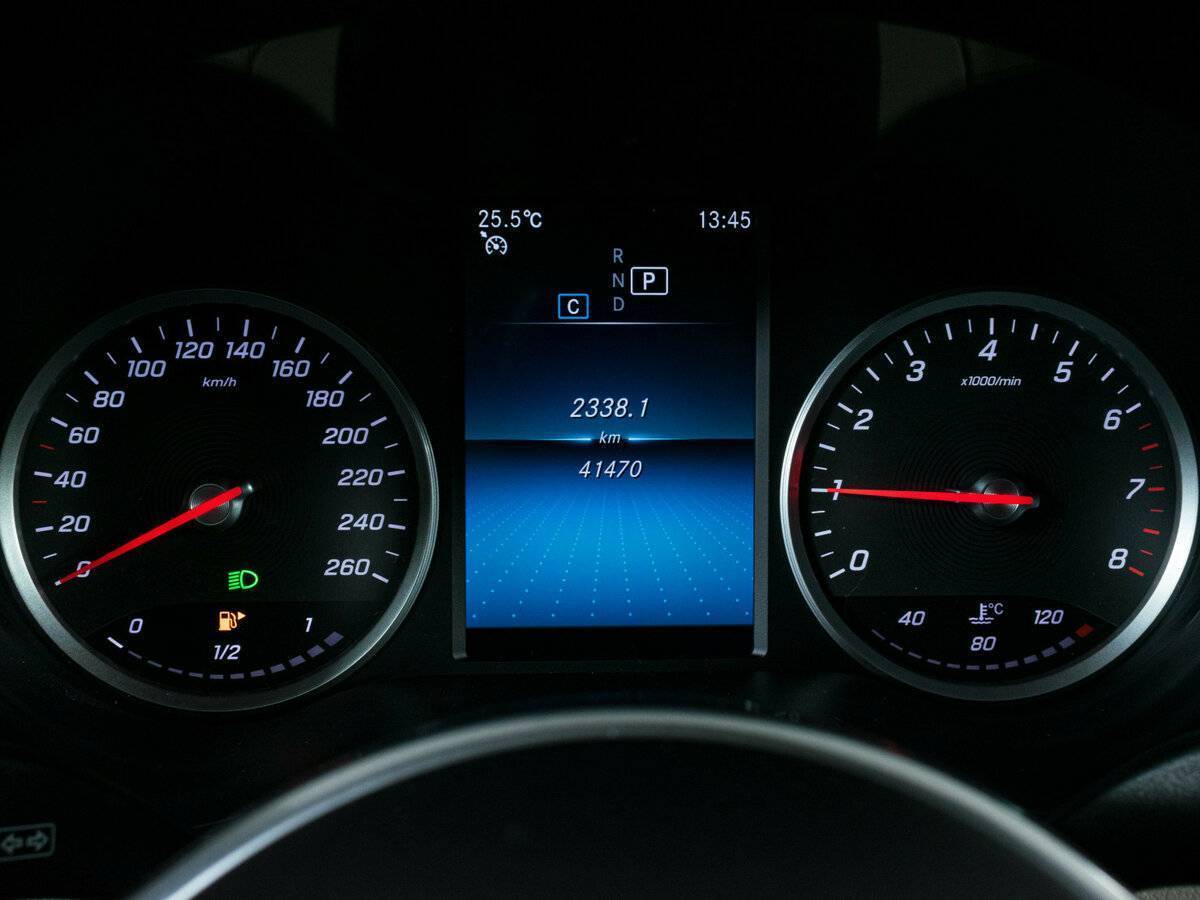 Б/У Мерседес-Бенц ГЛЦ 2021 года. Фото: #13