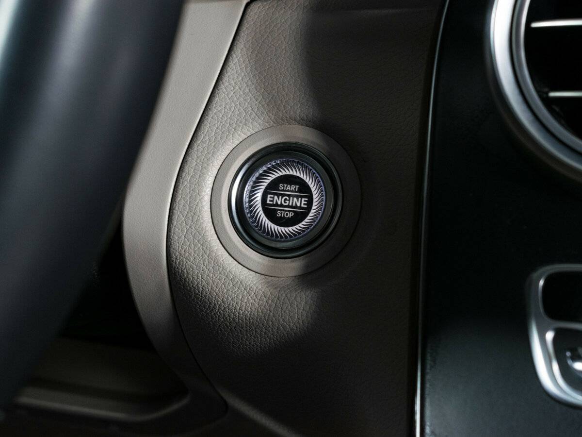 Б/У Мерседес-Бенц ГЛЦ 2021 года. Фото: #15