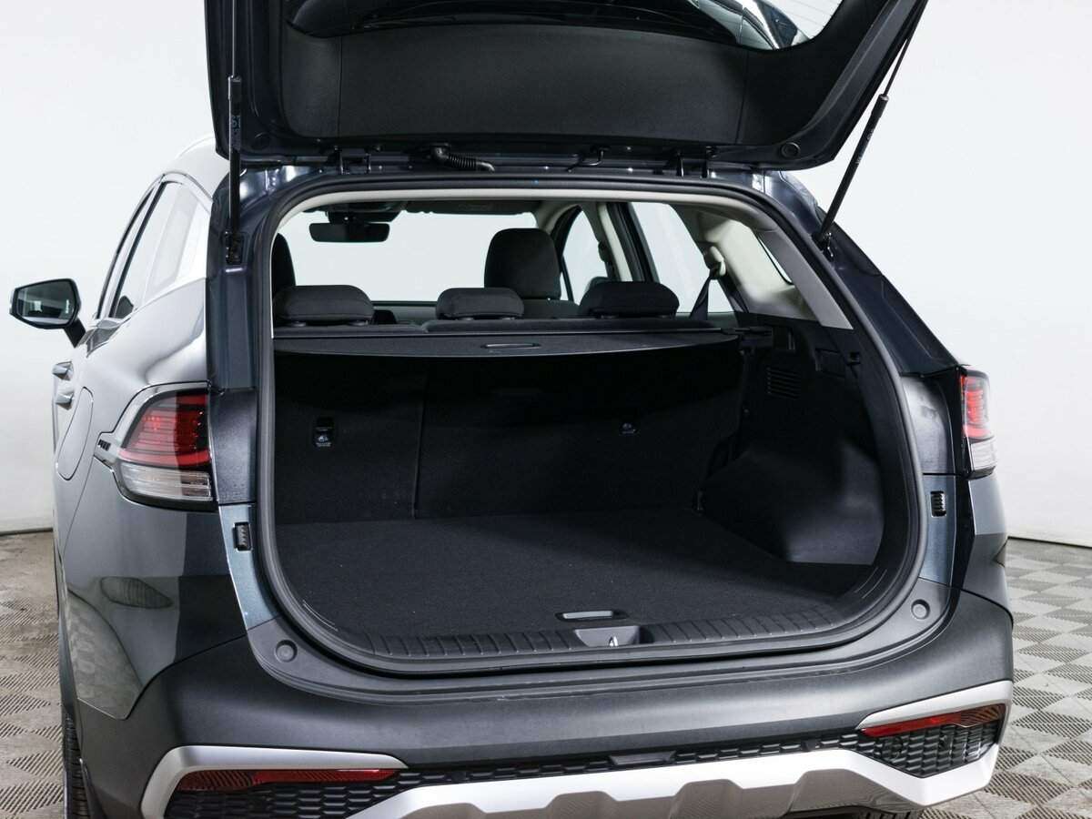 Б/У Киа Спортейдж 2023 года. Фото: #8