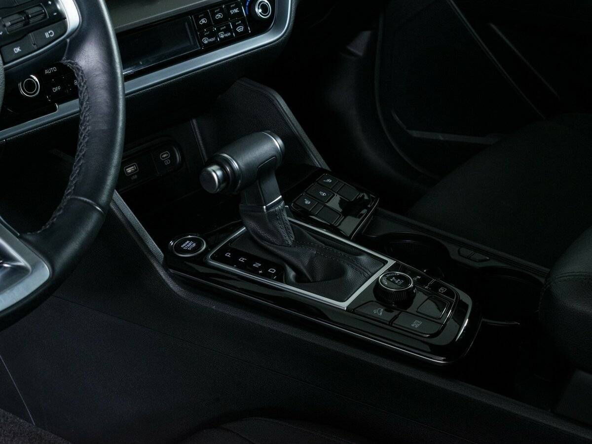 Б/У Киа Спортейдж 2023 года. Фото: #15