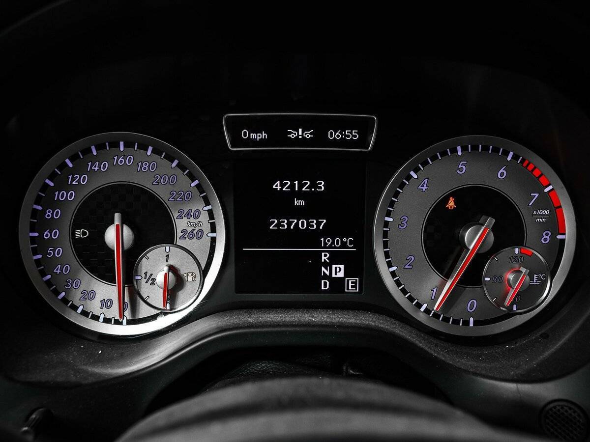 Б/У Мерседес-Бенц А-Класс 2013 года. Фото: #9