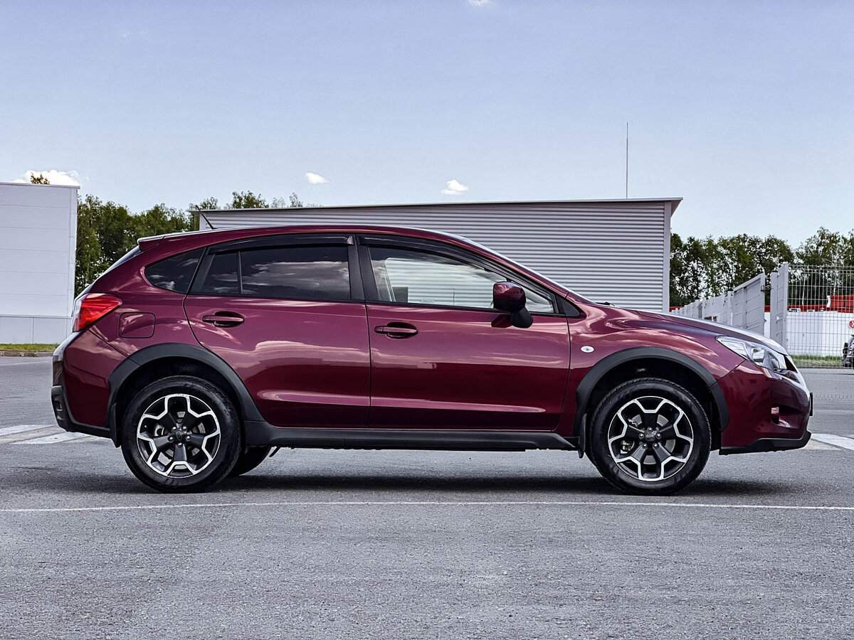 Б/У Субару ИксВи 2012 года. Фото: #3