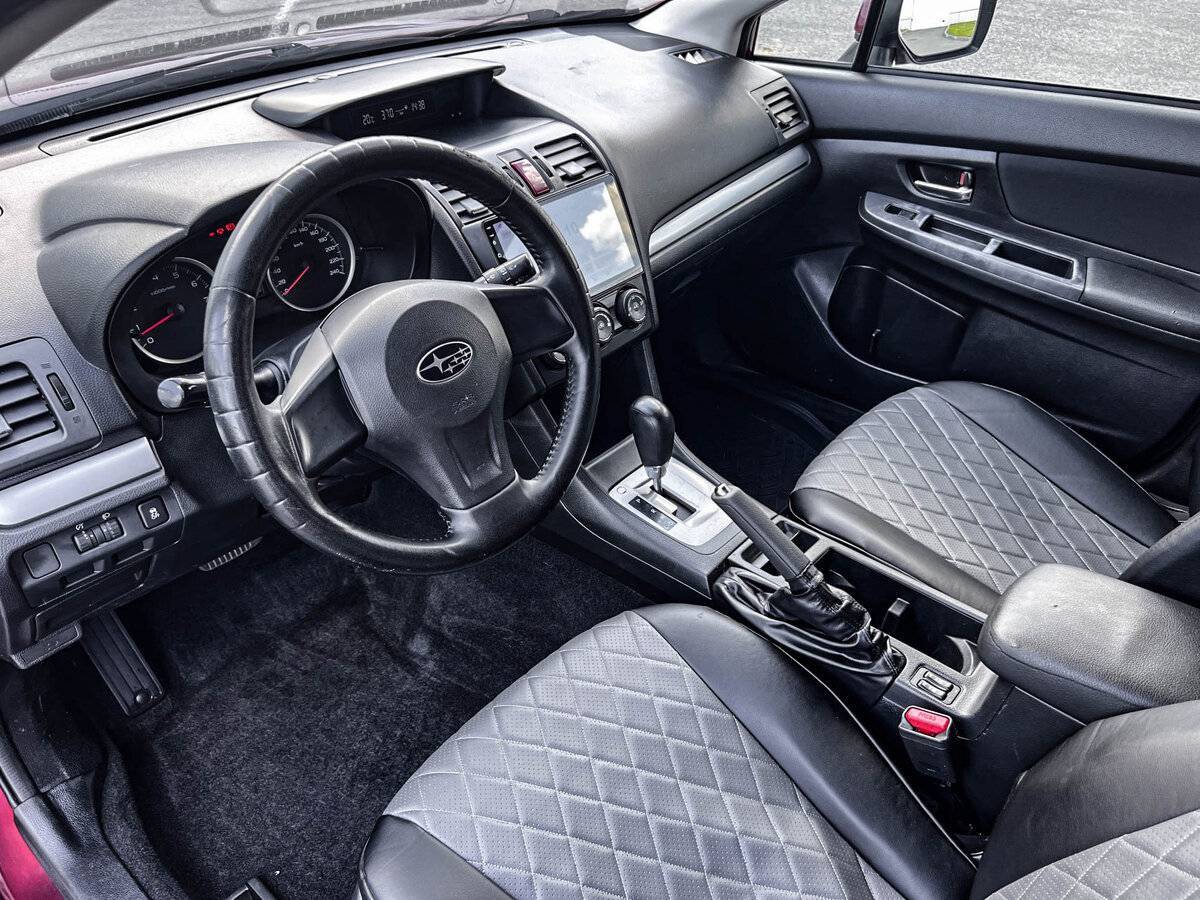 Б/У Субару ИксВи 2012 года. Фото: #15