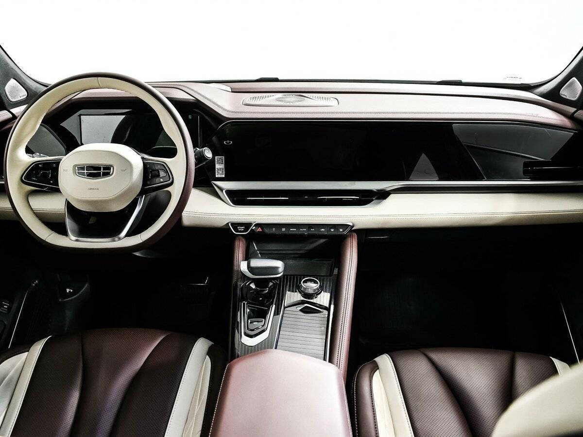 Б/У Джили Монжаро 2023 года. Фото: #10