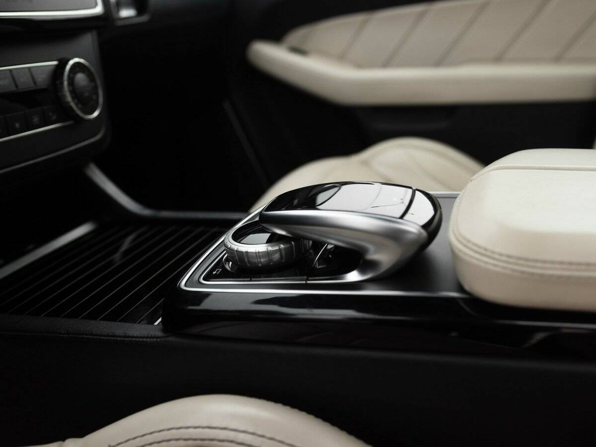 Б/У Мерседес-Бенц ГЛЕ АМГ 2016 года. Фото: #34