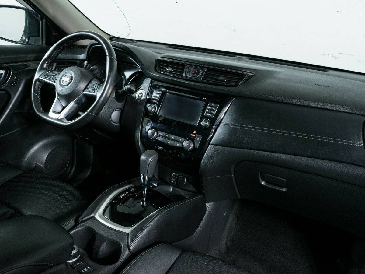 Б/У Ниссан Икс-Трейл 2018 года. Фото: #10