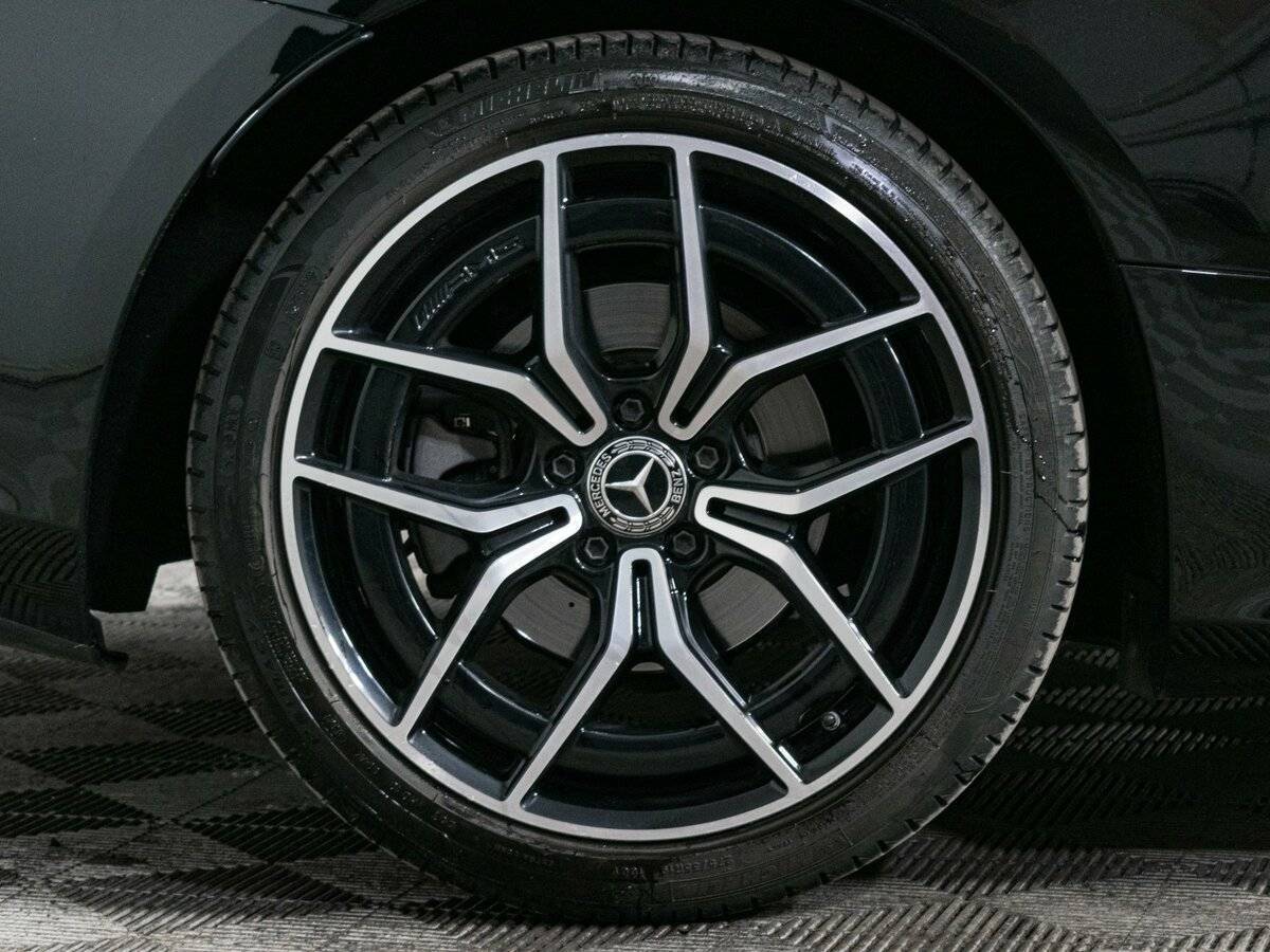 Б/У Мерседес-Бенц Е-Класс 2021 года. Фото: #16