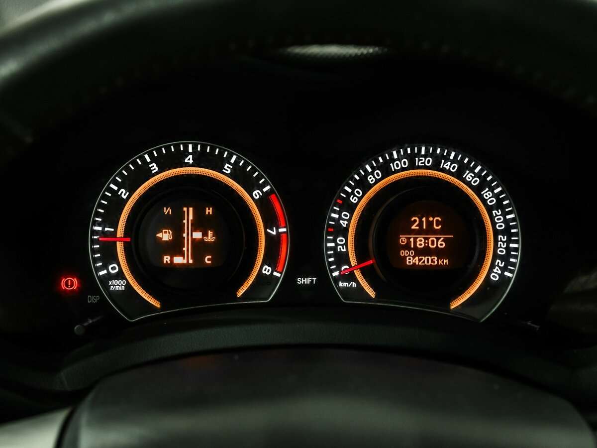 Б/У Тойота Аурис 2011 года. Фото: #9