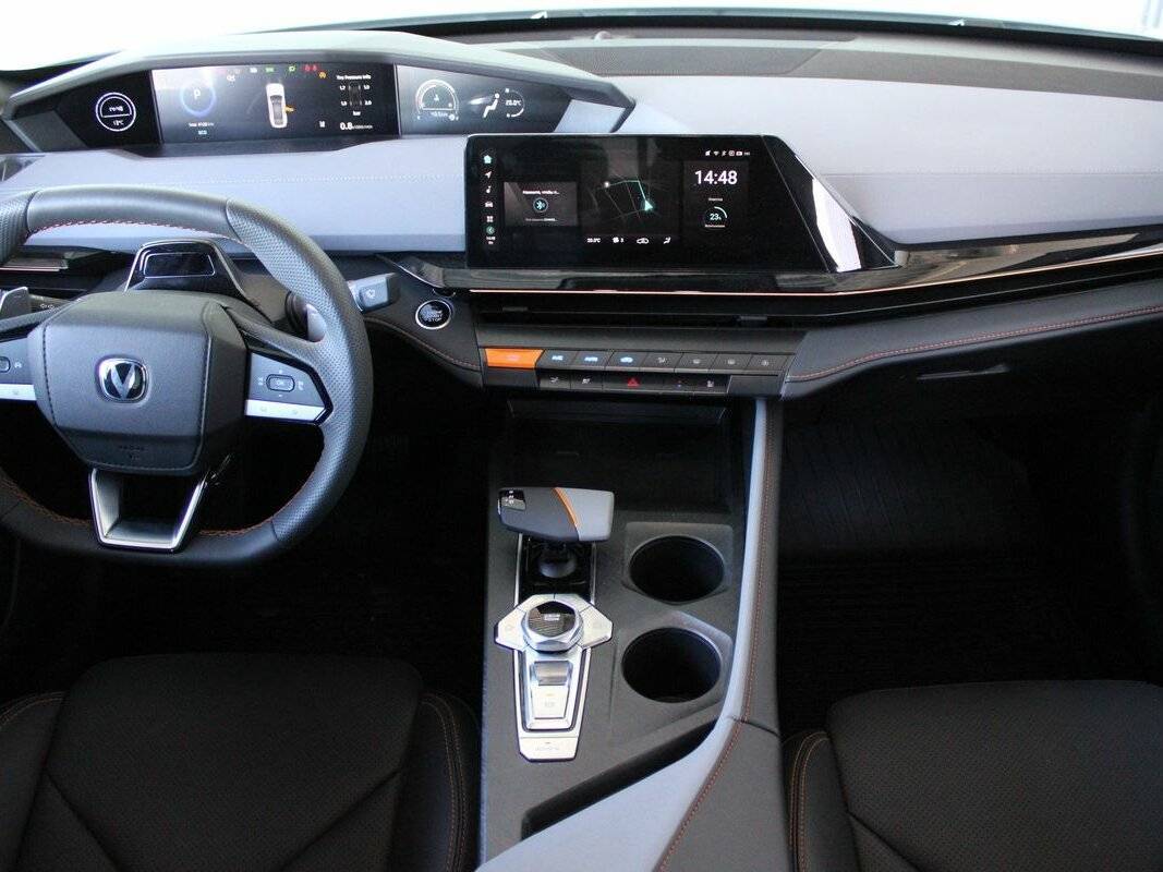 Б/У Чанган УНИ-В 2023 года. Фото: #13