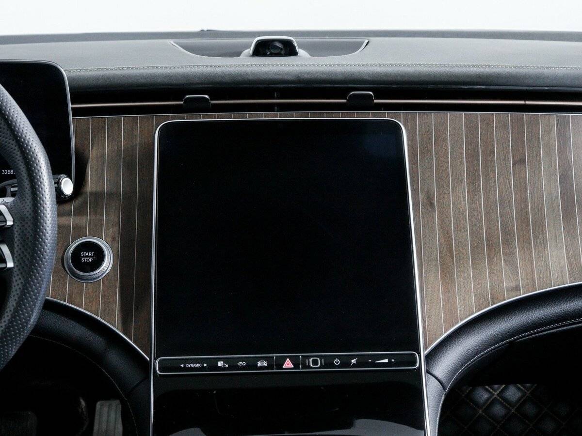 Б/У Мерседес-Бенц EQE 2022 года. Фото: #12