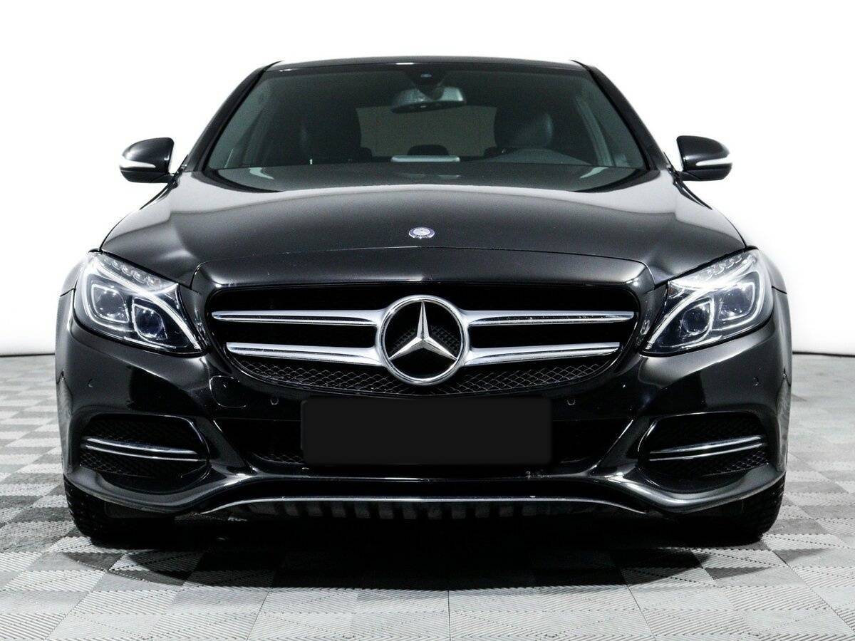 Б/У Мерседес-Бенц Ц-Класс 2015 года. Фото: #1