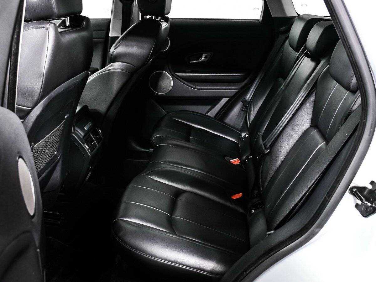 Б/У Лэнд Ровер Рэнж Ровер Эвок 2015 года. Фото: #11