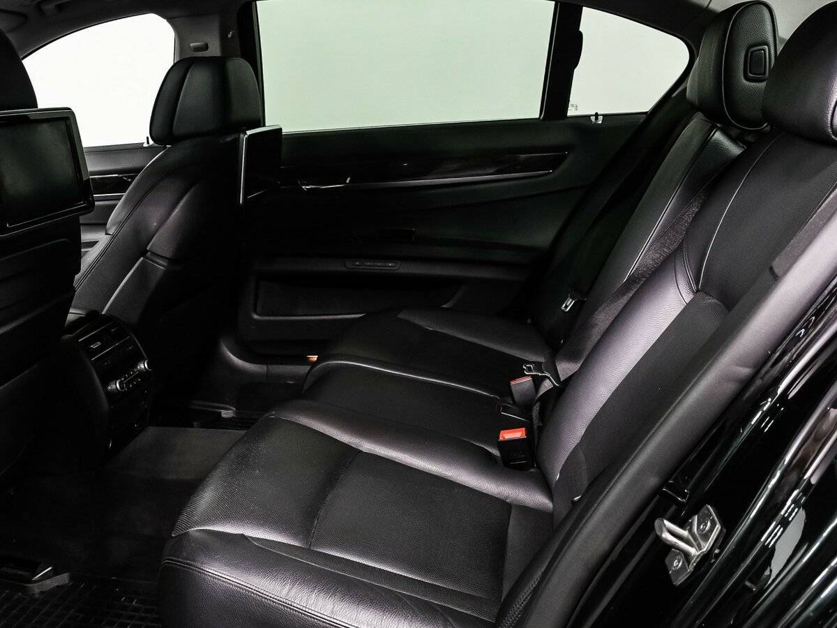 Б/У БМВ 7 серии 2012 года. Фото: #9