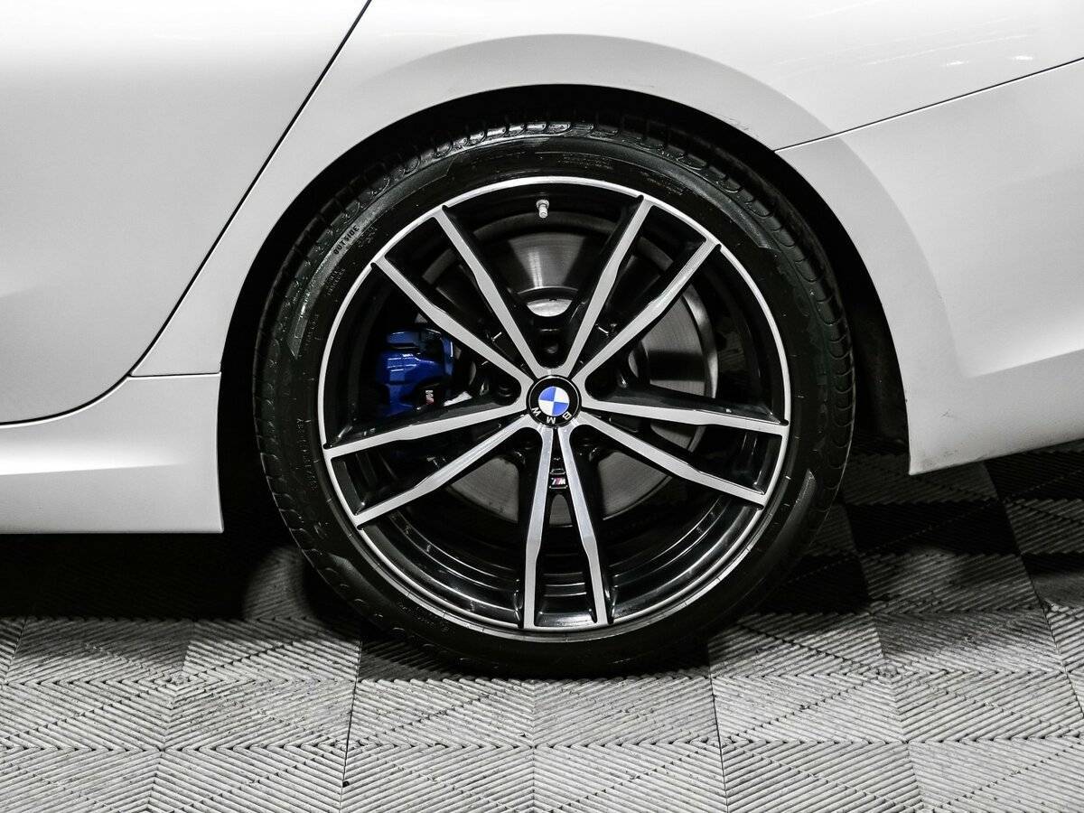 Б/У БМВ 3 серии 2019 года. Фото: #13