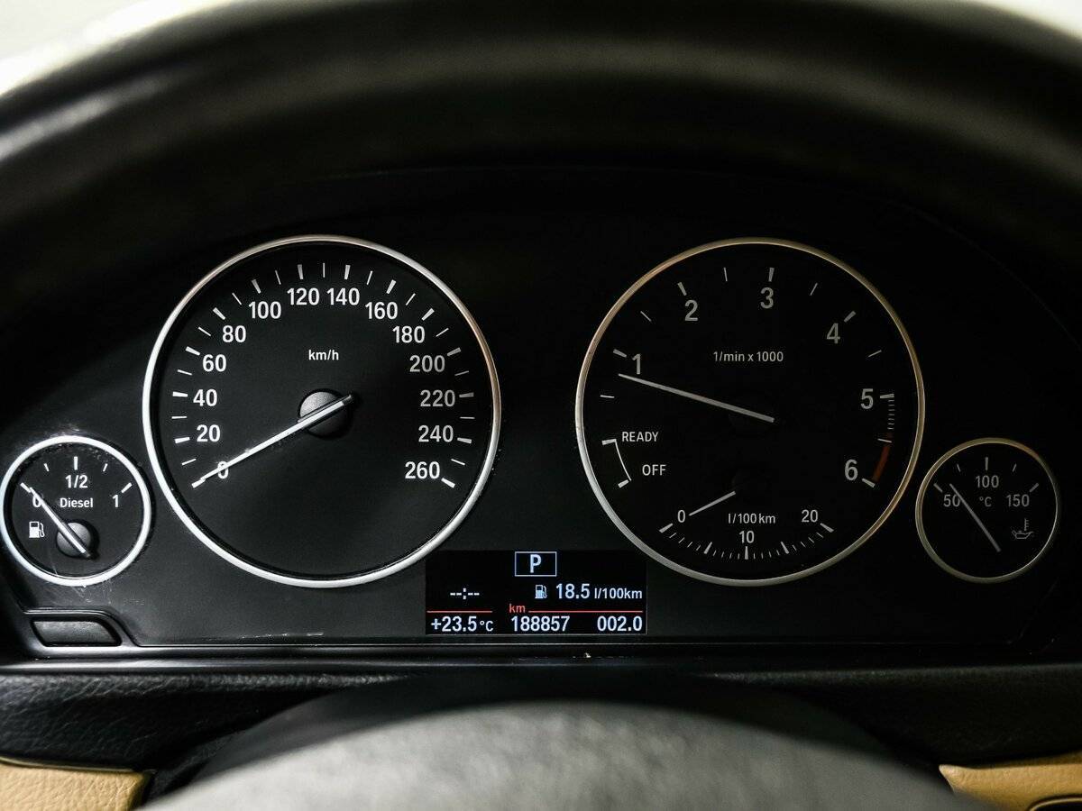 Б/У БМВ 3 серии 2013 года. Фото: #9