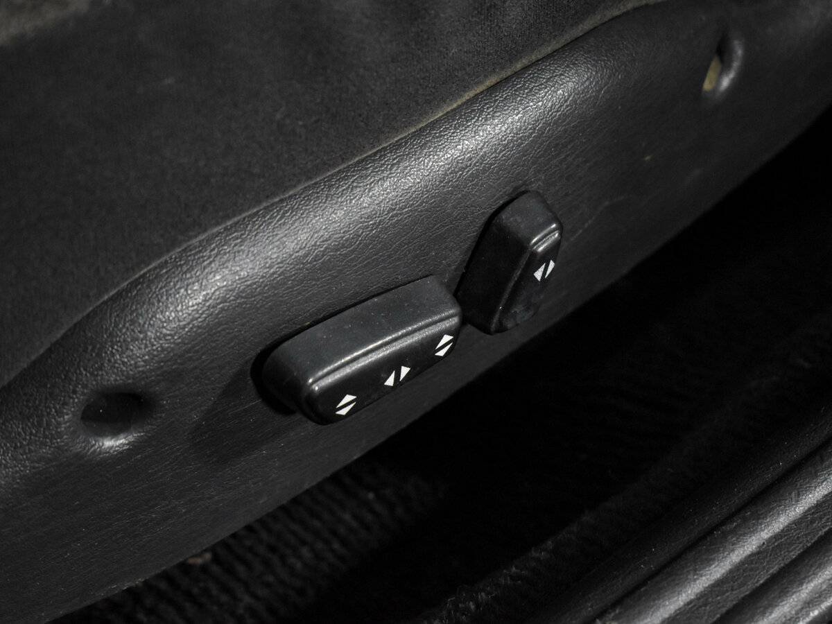 Б/У Додж Stratus 2001 года. Фото: #7