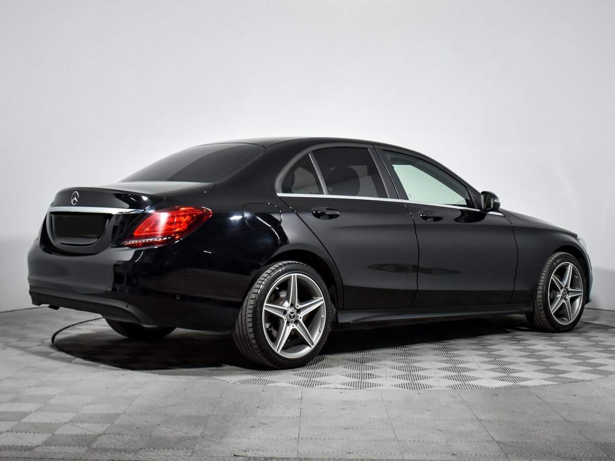 Б/У Мерседес-Бенц Ц-Класс 2019 года. Фото: #3